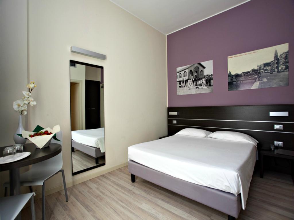 Hotel Vienna ลิโดดิเยโซโล ภายนอก รูปภาพ