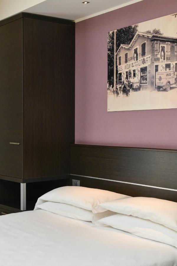 Hotel Vienna ลิโดดิเยโซโล ภายนอก รูปภาพ