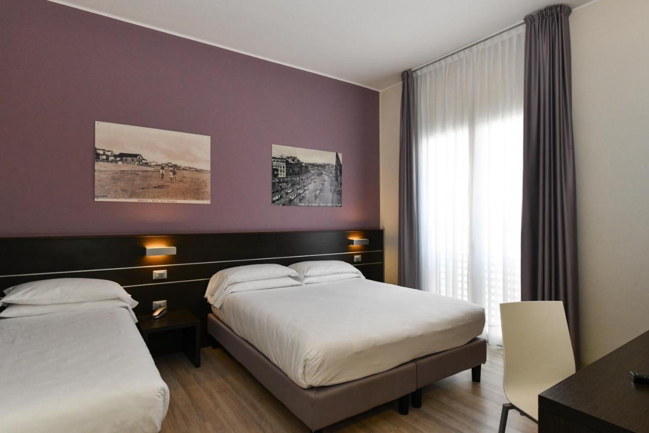 Hotel Vienna ลิโดดิเยโซโล ภายนอก รูปภาพ