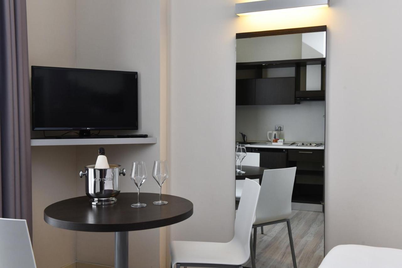 Hotel Vienna ลิโดดิเยโซโล ภายนอก รูปภาพ