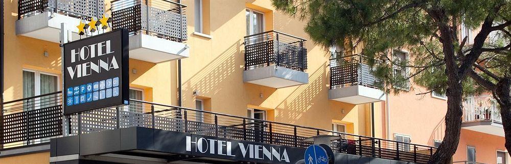 Hotel Vienna ลิโดดิเยโซโล ภายนอก รูปภาพ