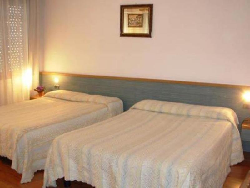 Hotel Vienna ลิโดดิเยโซโล ภายนอก รูปภาพ